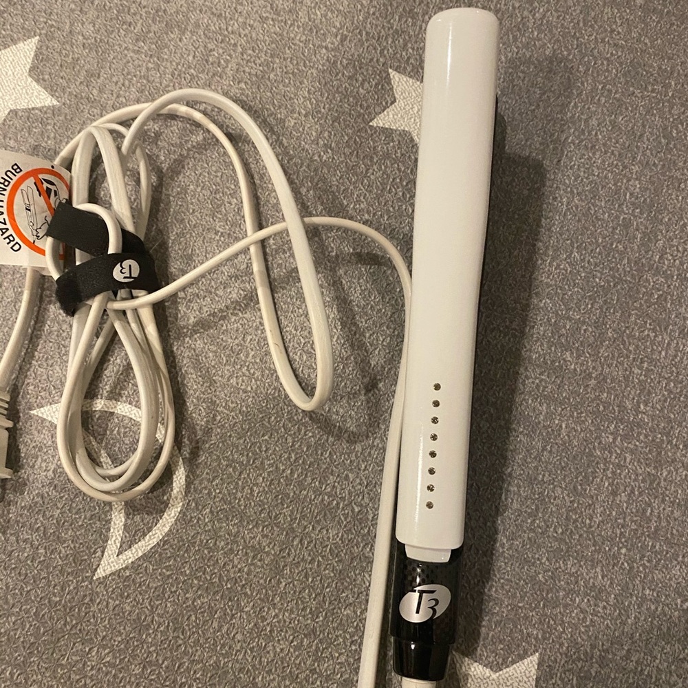 T3 Single Pass Styling Iron straightener